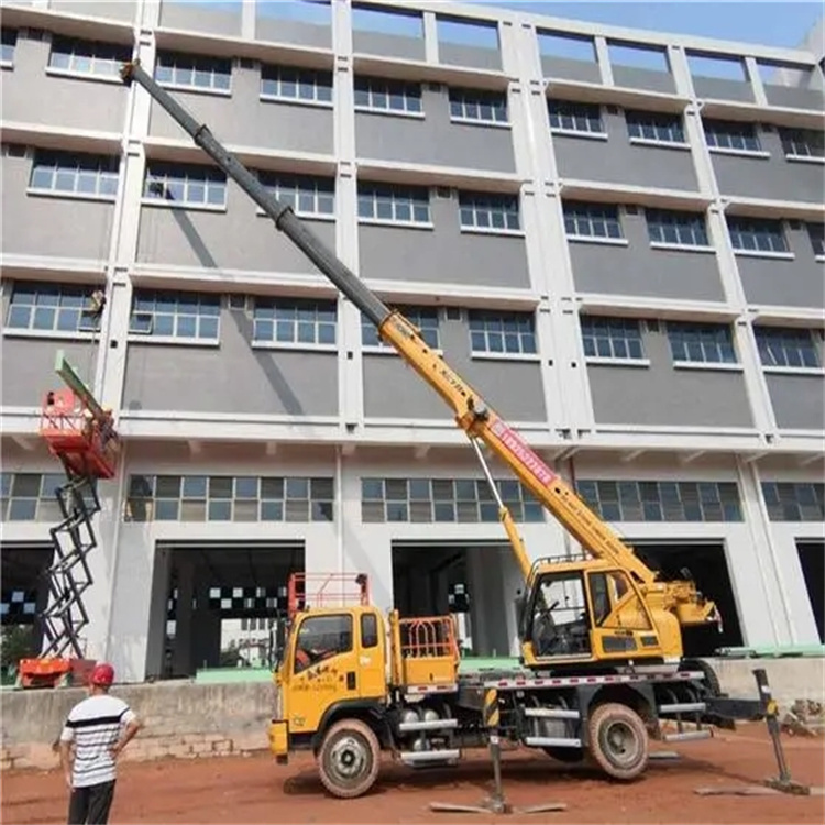 德昌高楼层玻璃吊装